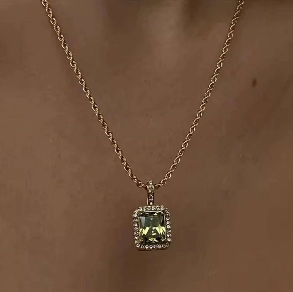 Nwt Non Tarnish Stone Necklace - Picture 2 of 3